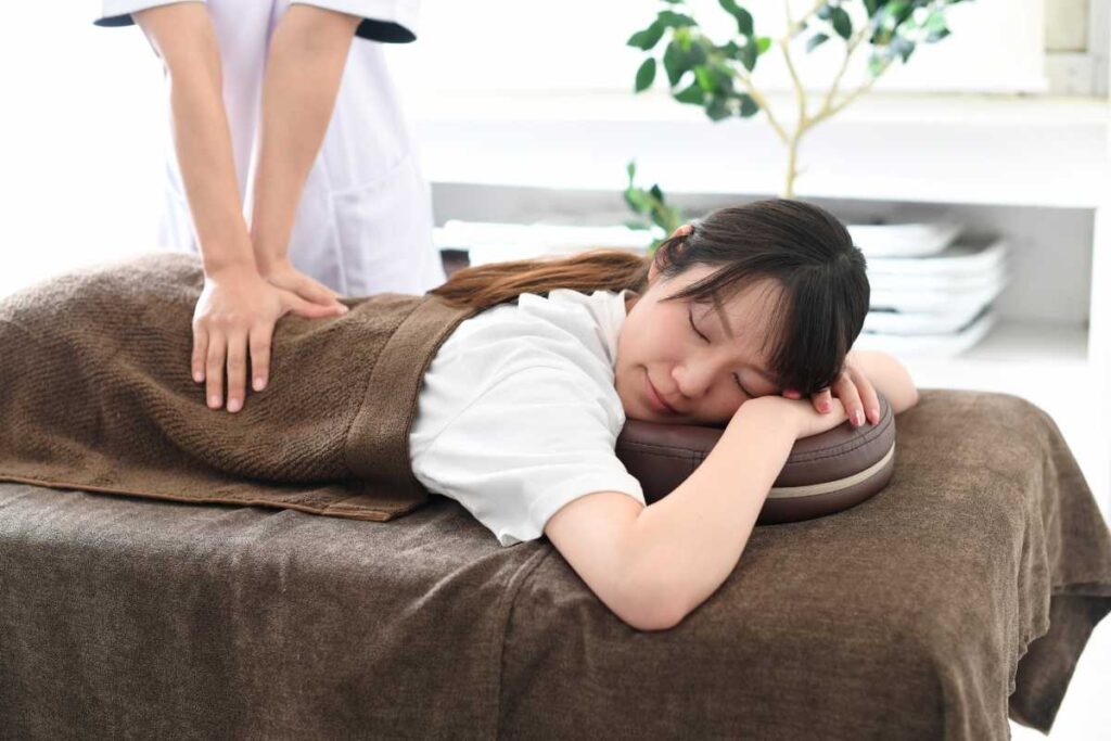 マッサージ店開業の年収モデルに関するイメージ